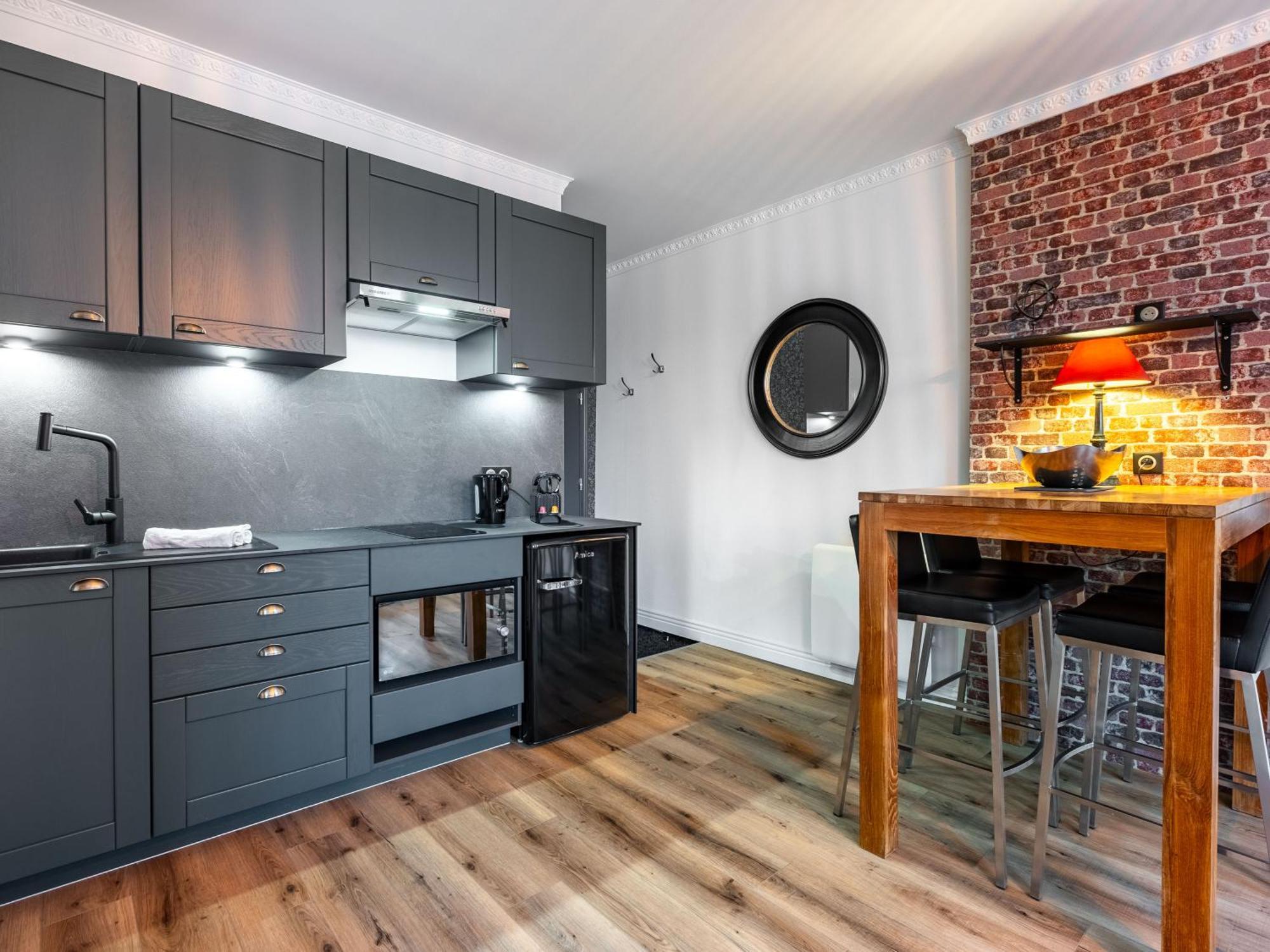 Le Relais Ducal - Appartements D'Hotes Vieille Ville น็องซี ภายนอก รูปภาพ