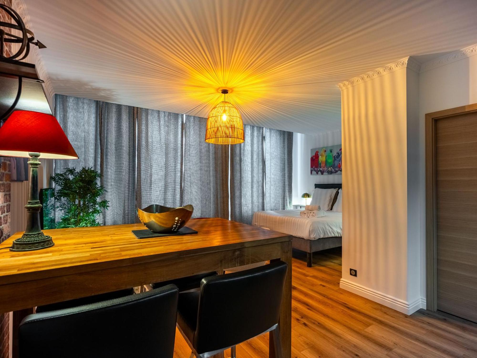Le Relais Ducal - Appartements D'Hotes Vieille Ville น็องซี ภายนอก รูปภาพ