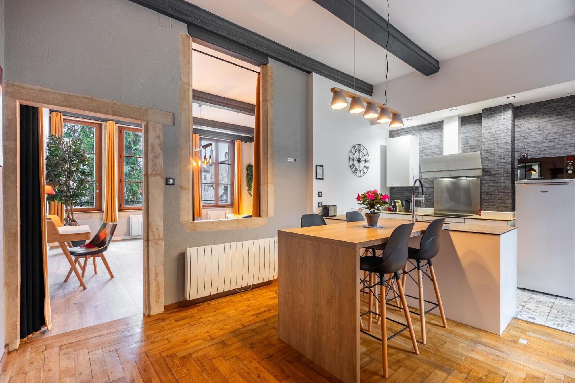 Le Relais Ducal - Appartements D'Hotes Vieille Ville น็องซี ภายนอก รูปภาพ